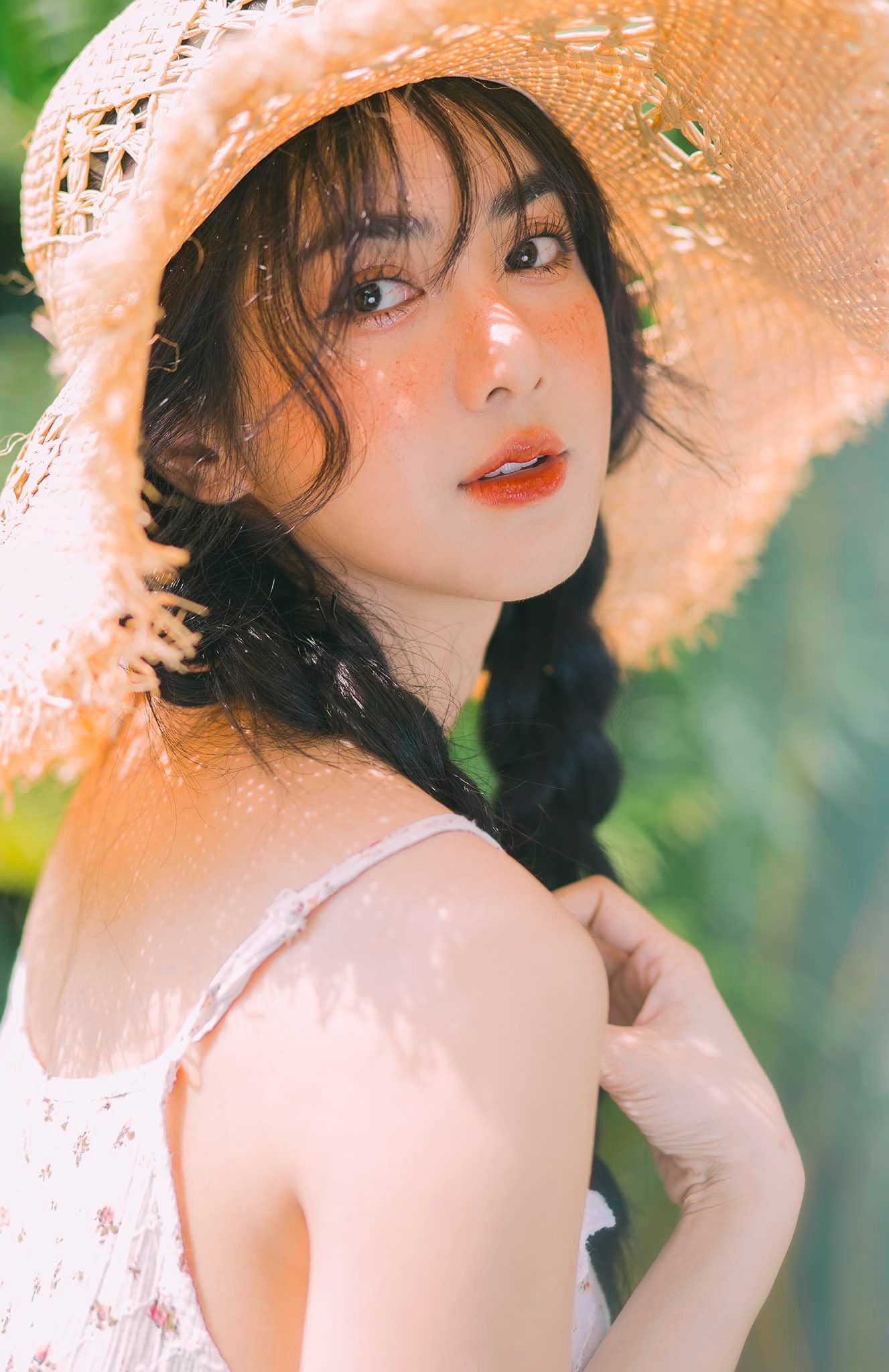 Hồ thị thùy linh 6