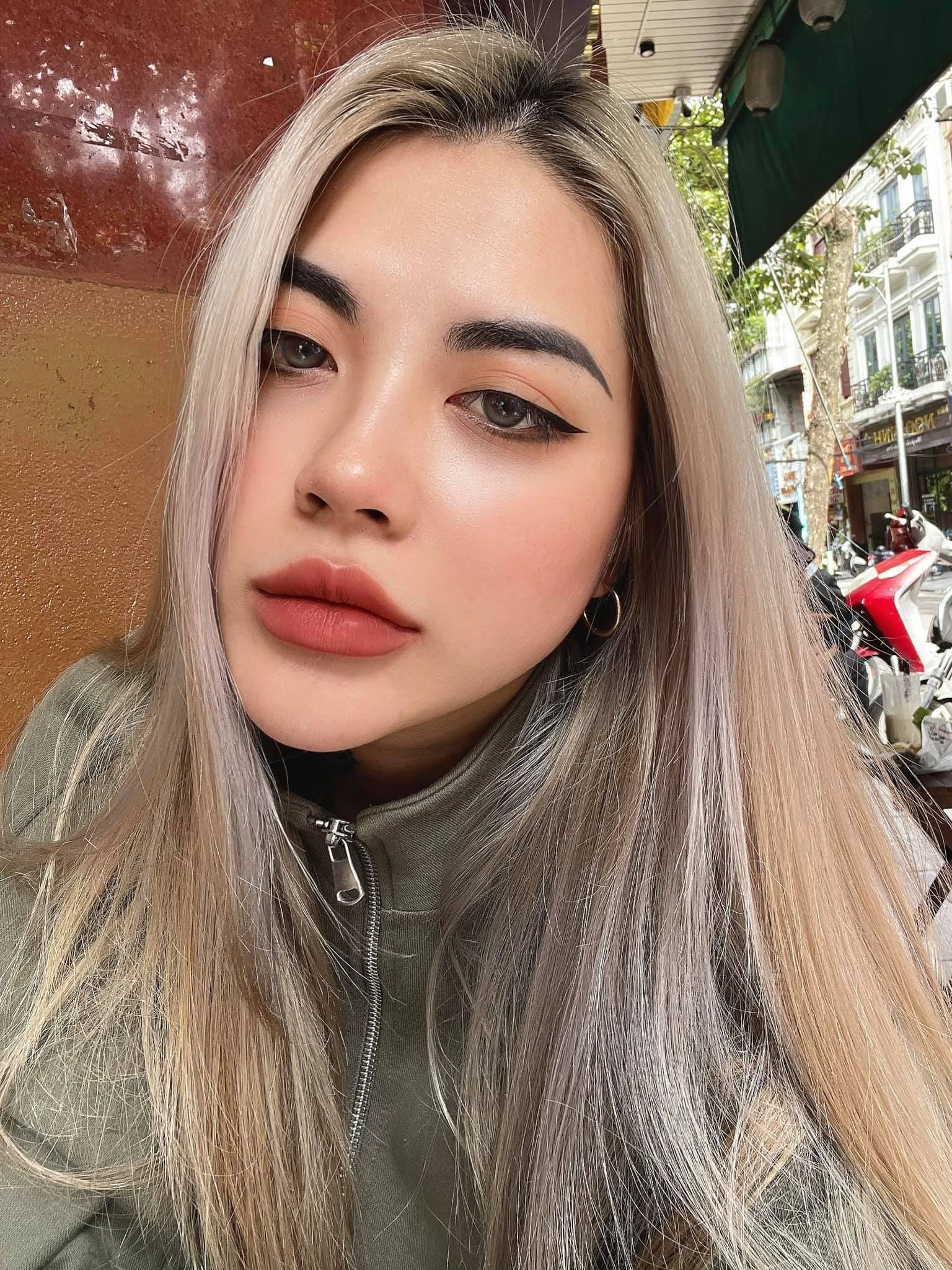 Kim Thanh Bùi Gây Ấn Tượng Với Vẽ Đẹp Ngọt Ngào 5