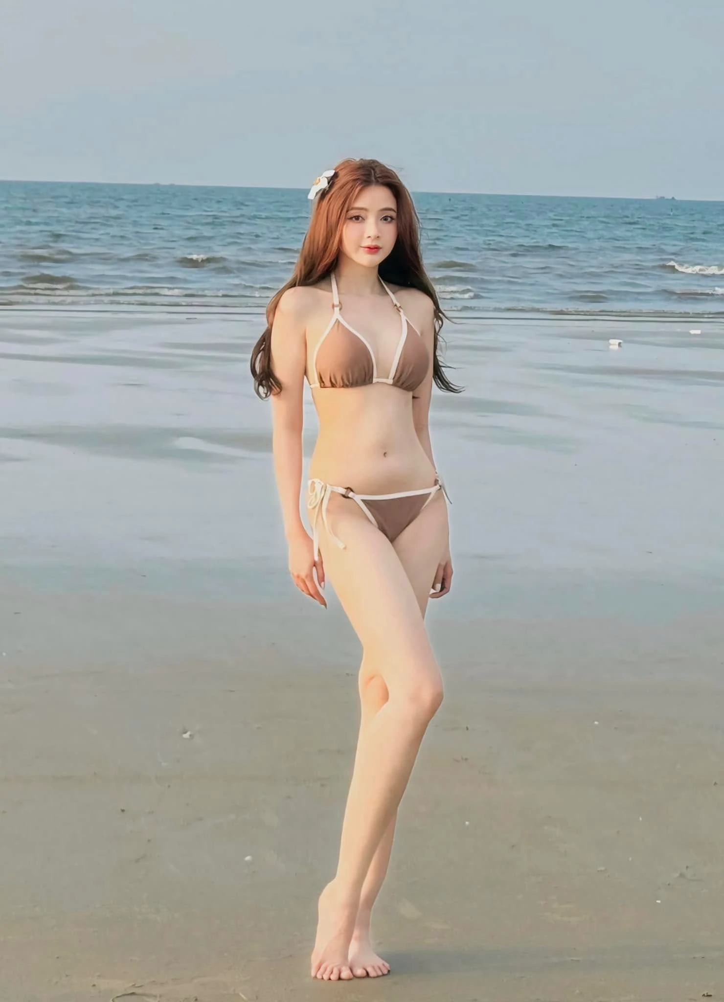 Lan Hương Diện Bikini Khoe Thân Hình Quyến Rũ Đầy Cuốn Hút 4
